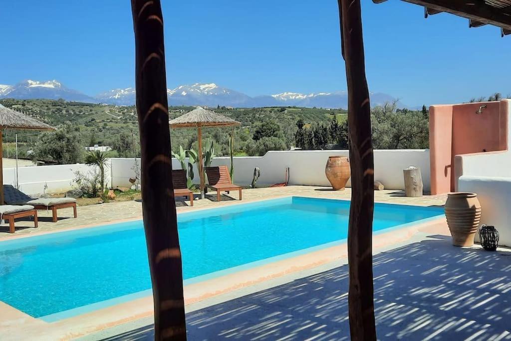 Villa Louloudia Stylish Luxury Villa With Private Pool بيتسيديا المظهر الخارجي الصورة